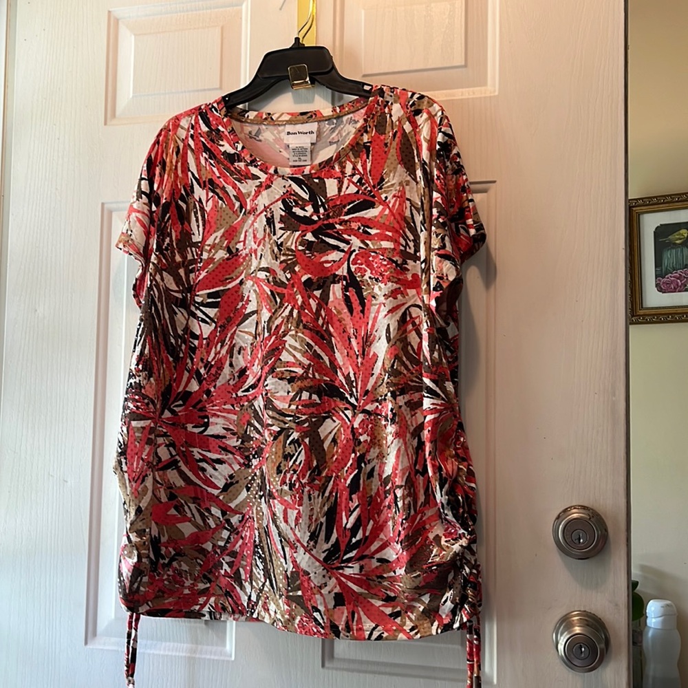 BonWorth print top size XL dressy